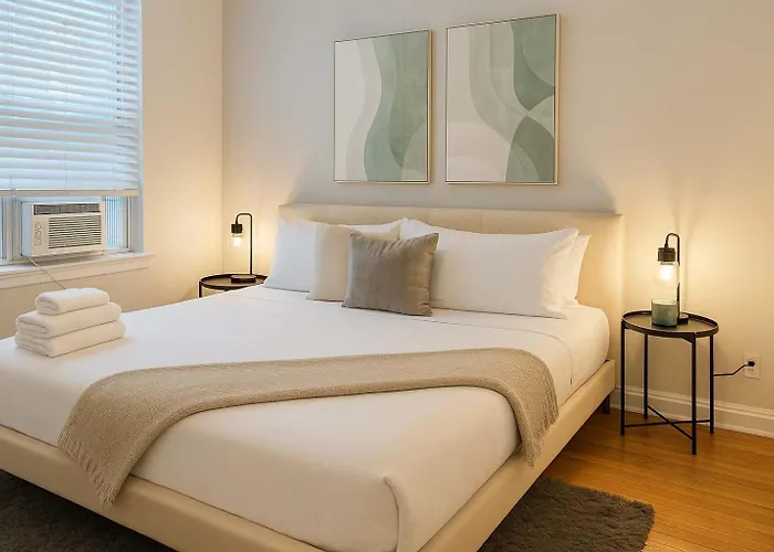 Modern 2br With Reliable Wi-fi - Roscoe 30 Чикаго