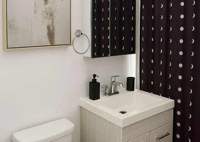 Modern 2br With Reliable Wi-fi - Roscoe 30 Апартаменты